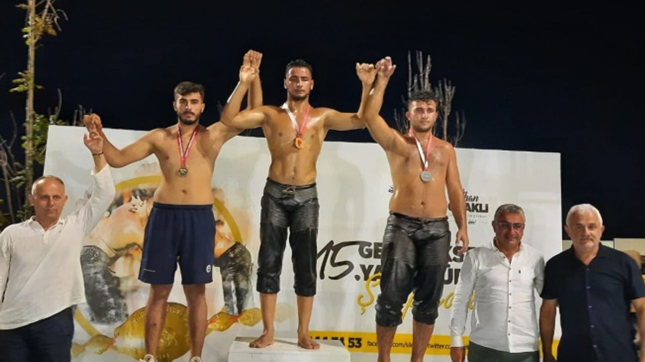 İzmitli pehlivanlar, Şile’den  5 madalya ile döndü