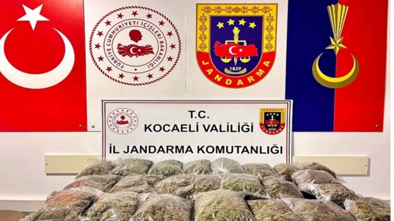 Gebze'de 15 kilo uyuşturucu ele geçirildi