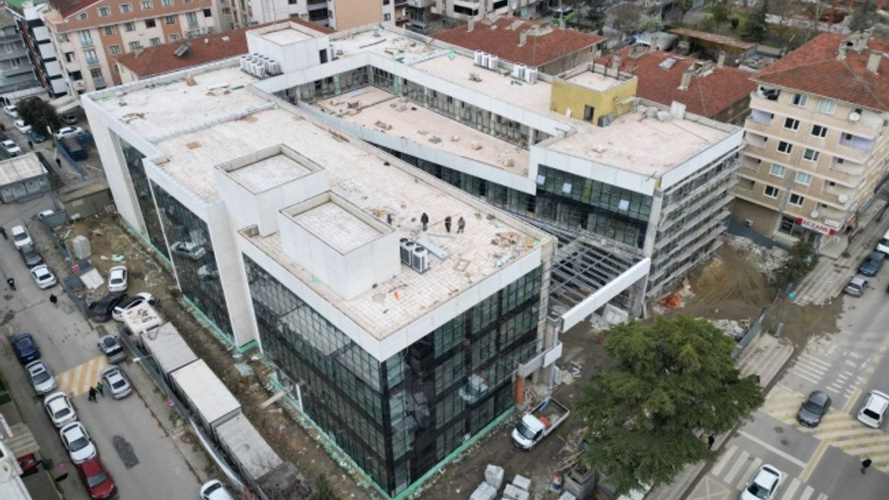 İlyasbey Sağlıklı Yaşam Merkezi Kompleksinde son doğru