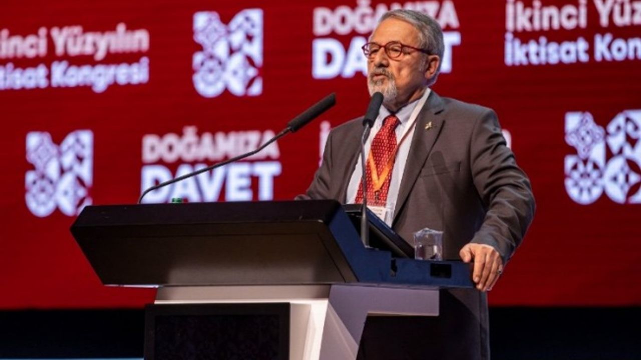 Prof. Dr. Naci Görür: Bu işin şakası yok... İzmir doğru yolda
