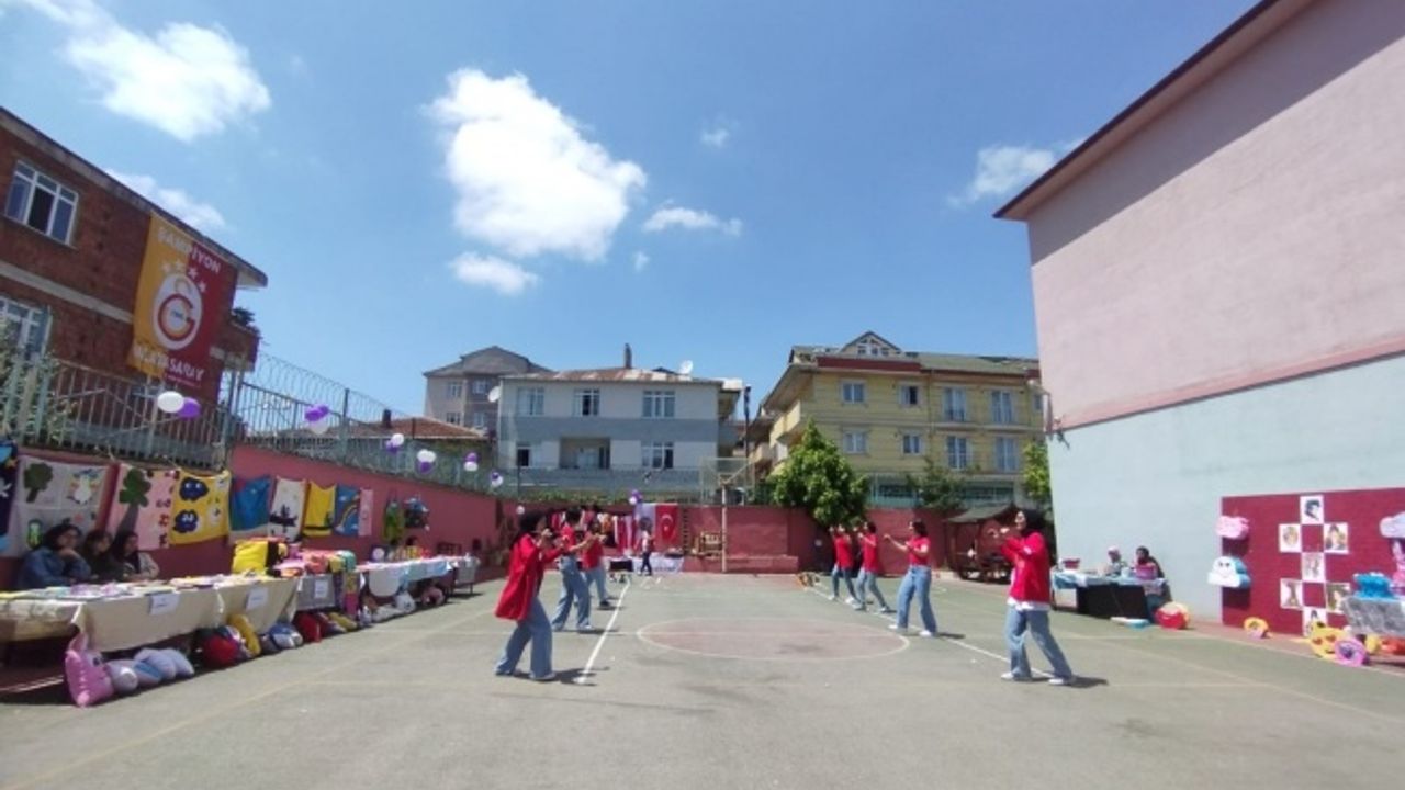 Ziya Gökalp MTAL öğrencilerinden yılsonu şenliği