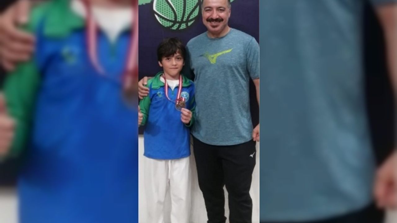 Çayırova Belediyesi, karatede 8 madalya aldı