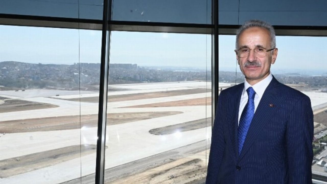 Sabiha Gökçen'de 2. pistte test uçuşları sürüyor