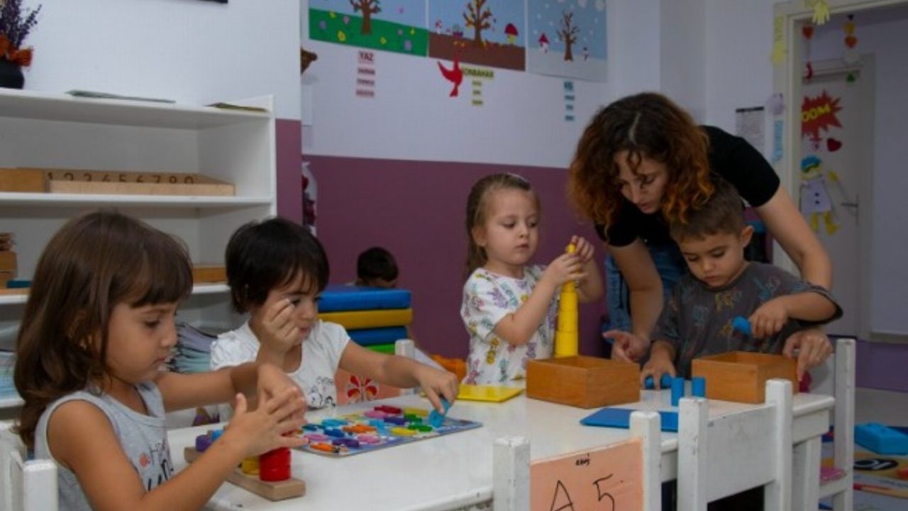 Çocuk gelişim merkezleri rehber oluyor
