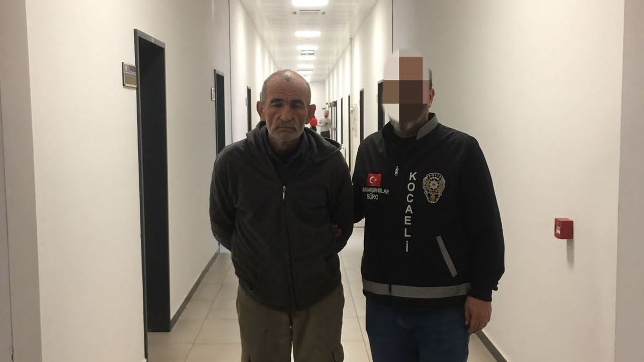 75 yıl ağır hapis cezası ile aranıyordu