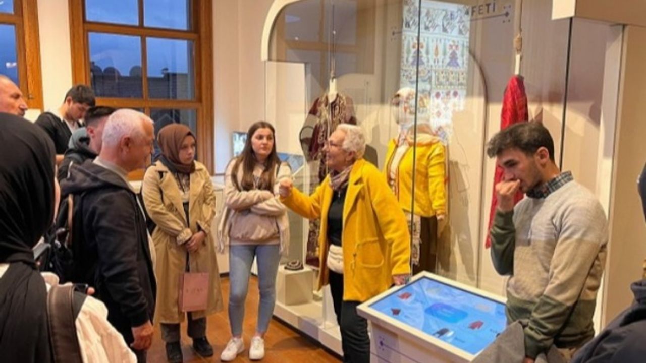 Kocaeli Yerel Kültür Müzesi'nde unutulmaz sanat tarihi dersi