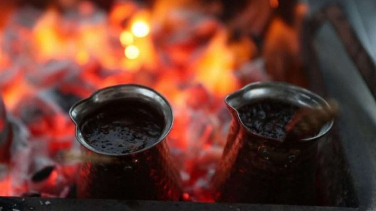 İzmitliler'den 'Altı Asırlık Hatır Türk Kahvesi' sergisi