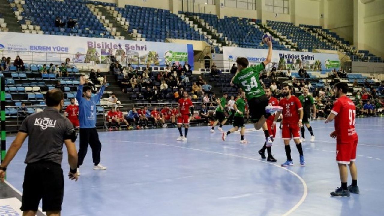 Sakaryalı hentbolcular evinde rüzgâr gibi esti: 46-29