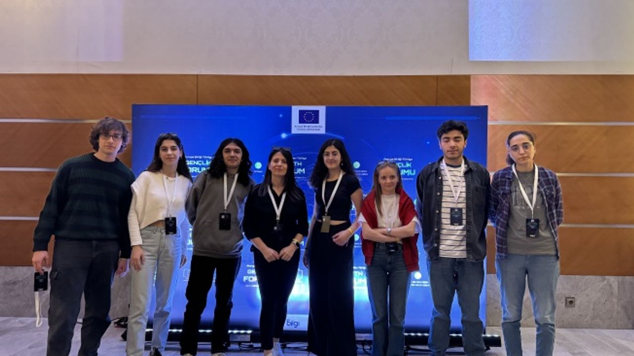Kocaeli AB Bilgi Merkezi, AB – Türkiye Gençlik Forumu’na katıldı