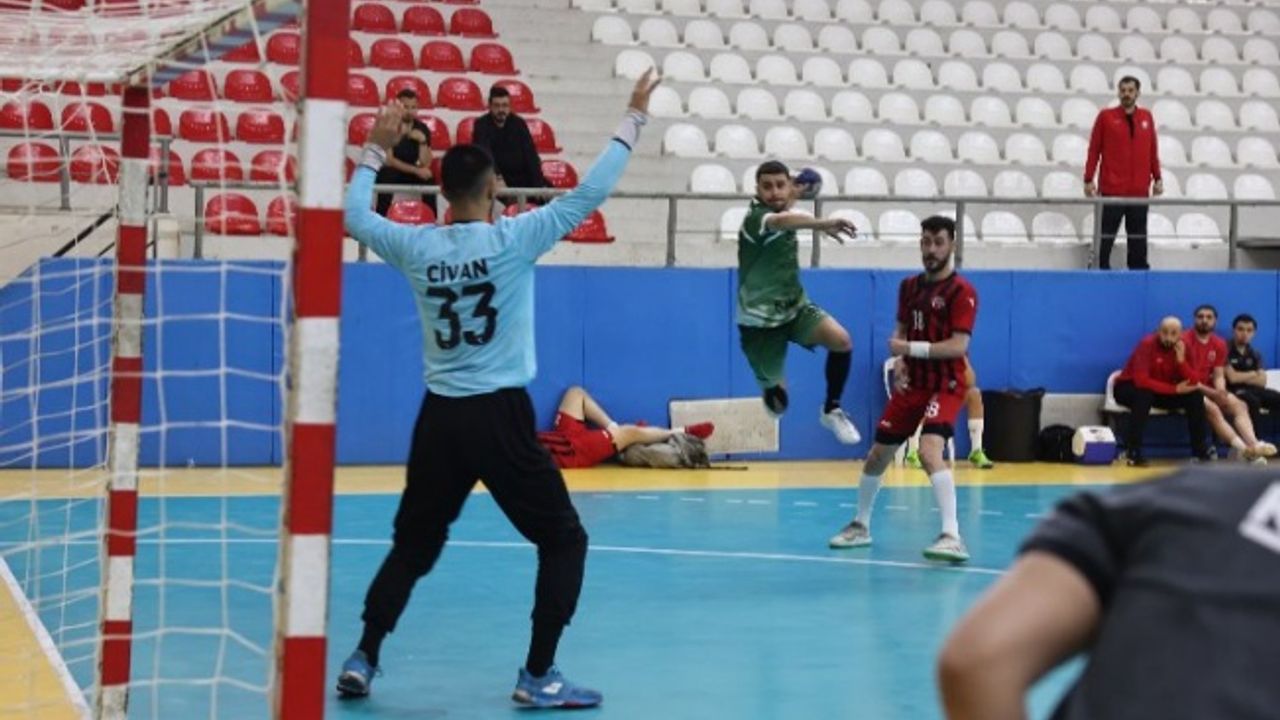 Bursa Nilüfer Belediyespor sezonu 4'üncü tamamladı