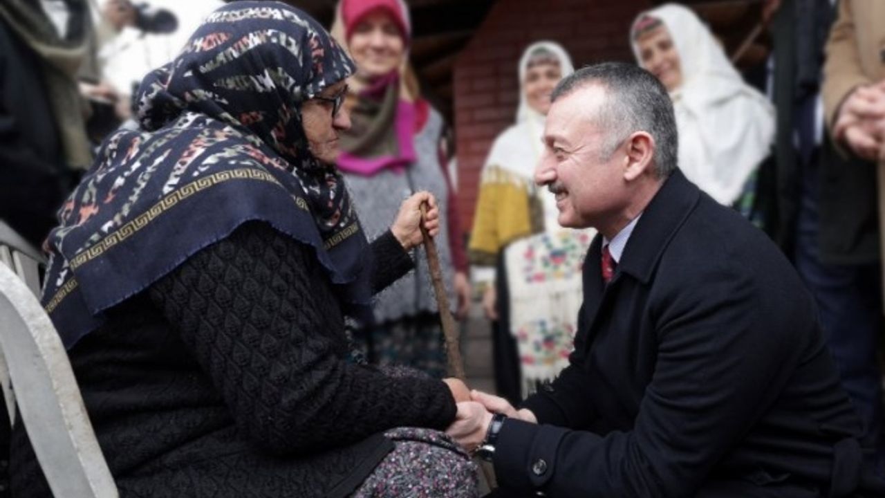 Büyükakın: "Mutlu annelerle mutlu gelecek inşa ediyoruz"