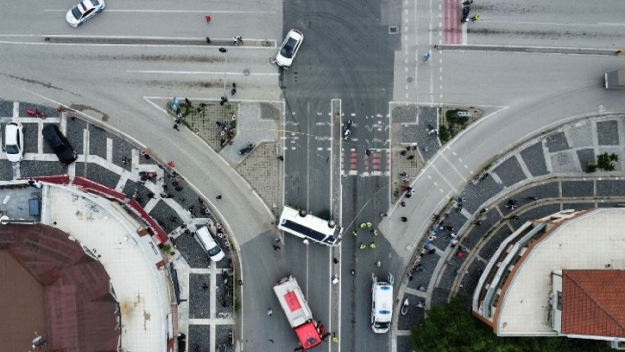 Düzce'de otobüs kazası: Çok sayıda yaralı var