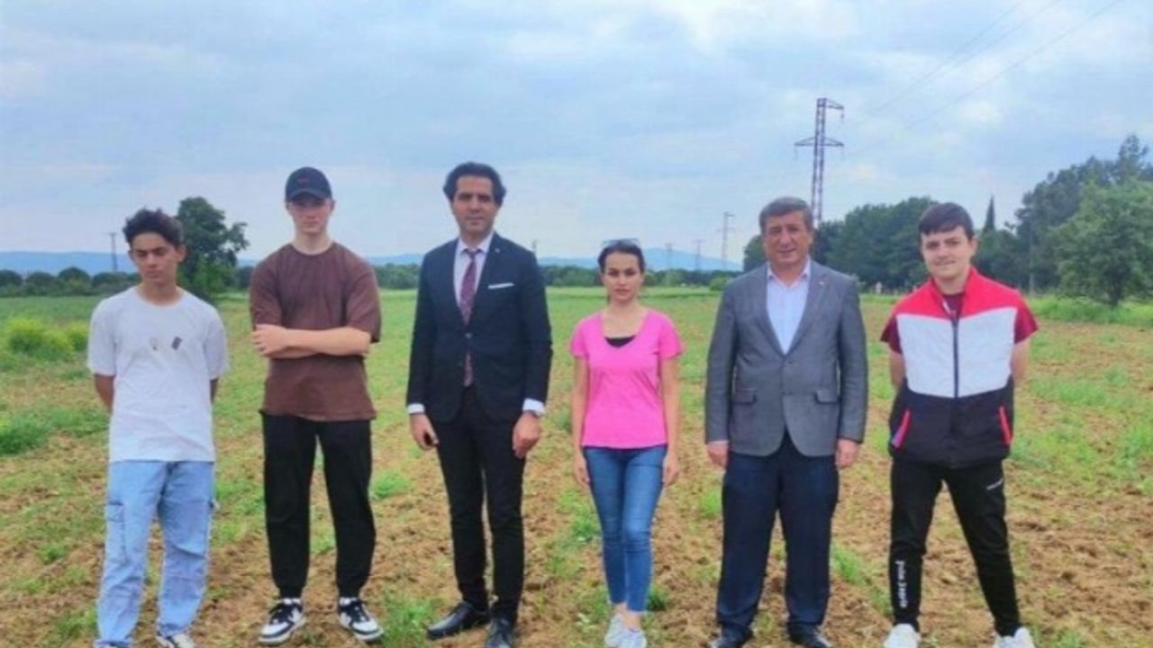 Keşan İlçe Milli Eğitim Müdürü Saz’dan, TOBB Proje Okulu tarlalarına ziyaret