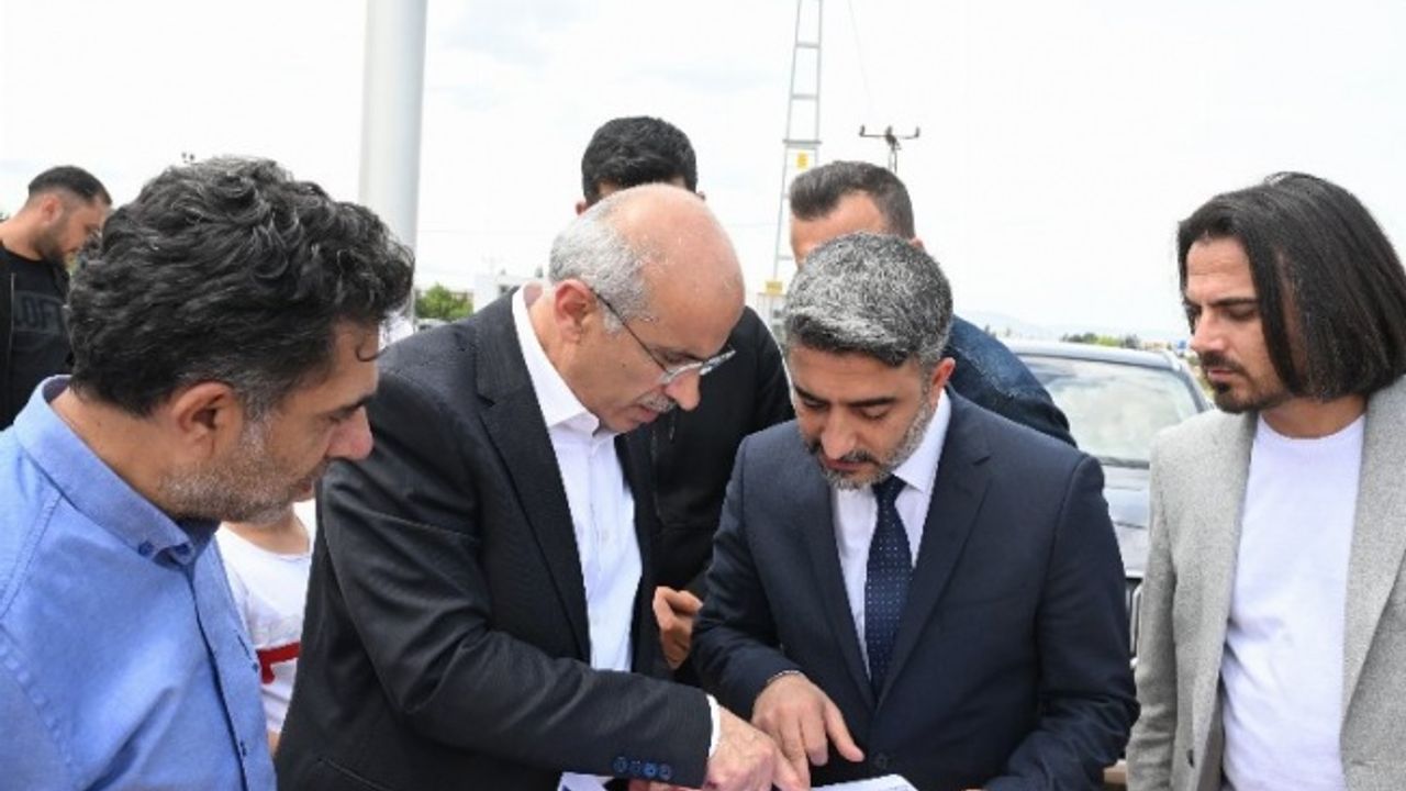 Malatya Yeşilyurt'ta yol çalışmaları devam ediyor