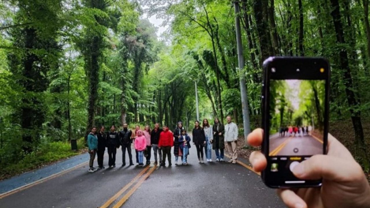 Sakarya'da dereceye giren öğrenci ve ailelerine turizm gezisi