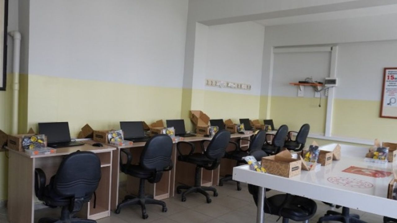 TÜBİSAD'dan Hatay'a iki yeni teknolojik sınıf