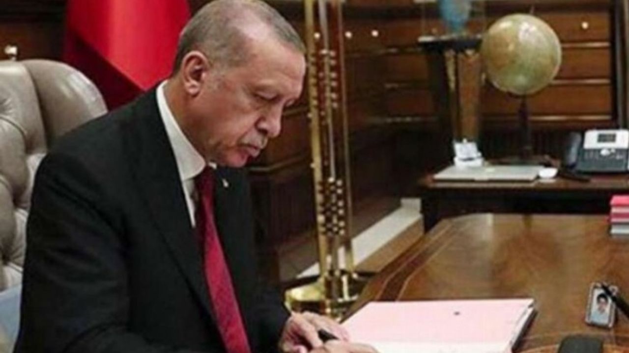 Bazı bakanlıklarda atama ve görevden almalar Resmi Gazete'de