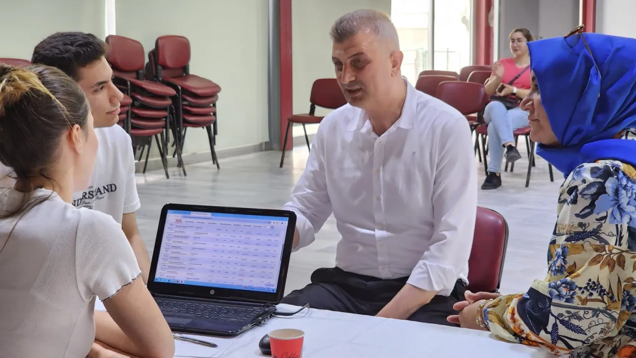 Gölcük'te Tercih Danışmanlık Merkezi 2 Ağustos'a kadar açık