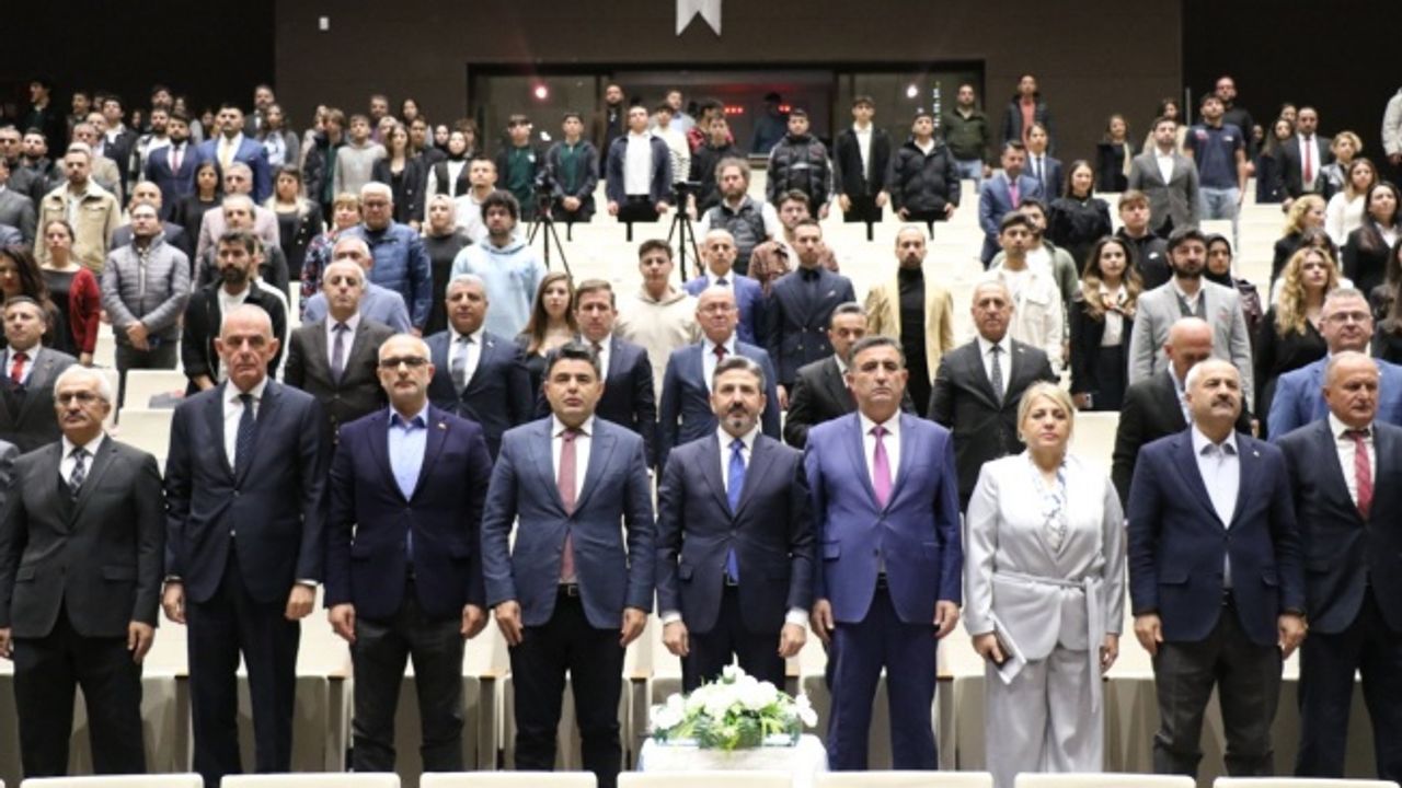 İşte İş’in 2024 Kariyer ve İstihdam Fuarı GTÜ’de Kapılarını Açtı