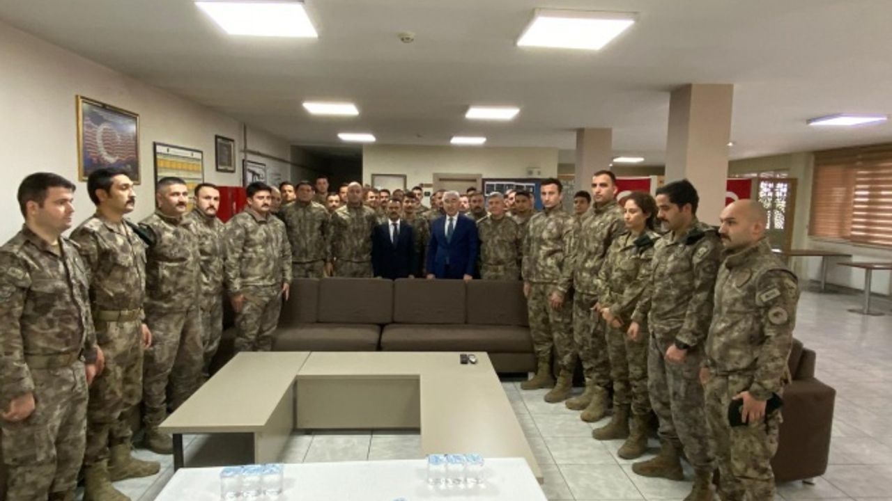 Vali Aktaş, Özel Harekât Şube Müdürlüğünde İncelemelerde Bulundu