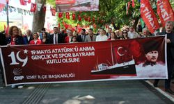 CHP İzmit’ten “Bağımsızlık ve Gençlik Yürüyüşü”