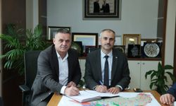 Çayırova Belediyesi’nde toplu iş sözleşmesi imzalandı