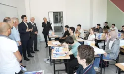 Bursa Yenişehir'de üniversiteye hazırlanan gençlere eğitim desteği