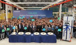 Siemens Gebze Fabrikası'nda 100 Bininci Panosunu Üretti