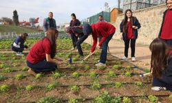Bahçem Çayırova, Fevzi Çakmaklı öğrencileri ağırladı