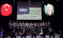 İzmit Belediyesi THM Gençlik Korosu’ndan muhteşem konser