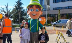 “Ulaşcan” lösemi tedavisi gören çocukları ziyaret etti