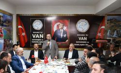 Başkan Gökçe Vanlılarla Bir Araya Geldi