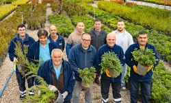 İzmir'in renkleri Büyükşehir fidanlıklarında filizleniyor