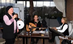 Kocaeli'de notalardan gönüllere uzanan 'Saygınlar' korosu