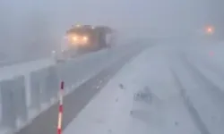 D-100 Bolu Dağı Geçidi'nde kar ve buzlanma