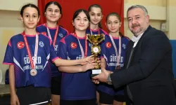 Badmintonun yıldızları Osmangazi'de parladı
