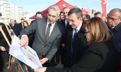 Cumhurbaşkanı Yardımcısı Yılmaz'dan Deprem Müzesi incelemesi