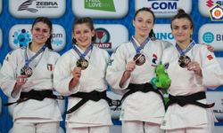 Kocaeli Büyükşehir Kağıtspor, 7 branşta rakip tanımadı