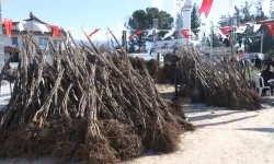 Muğla Büyükşehir'den üreticilere balık yemi desteği