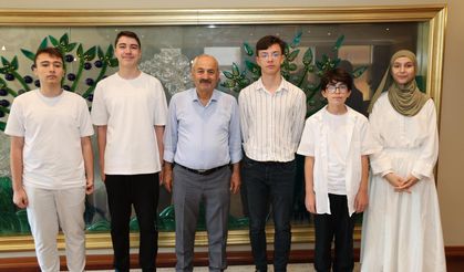 Başkan Büyükgöz LGS Birincilerini Ağırladı