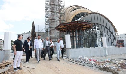 Çiftçi, yapımı devam eden projeleri inceledi