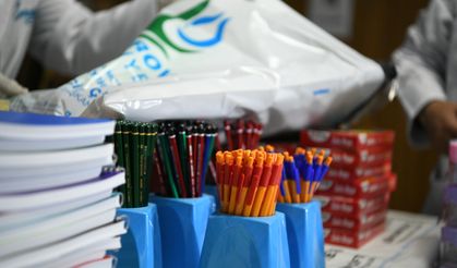 Çayırova’da öğrencilere kırtasiye desteği
