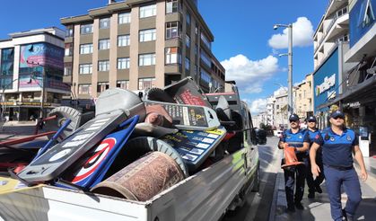 Çayırova Zabıtası, caddelerde işgallere geçit vermiyor
