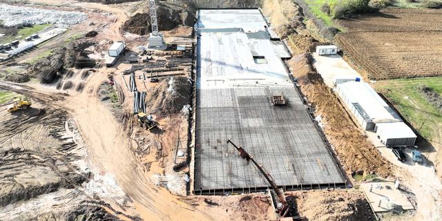 75 dönümlük dev tesiste ilk kazma vuruldu