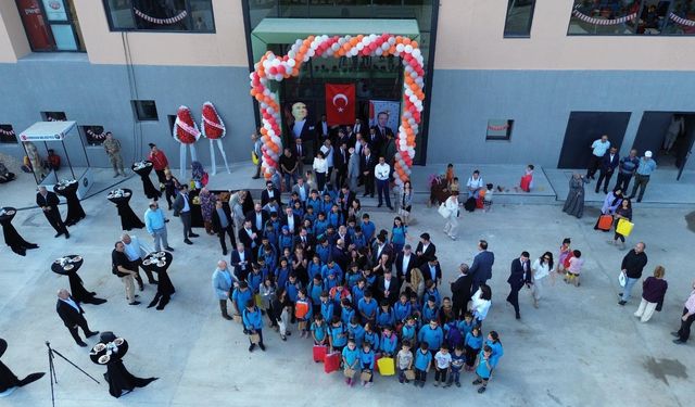 TEV'den depremden etkilenen öğrencilere destek