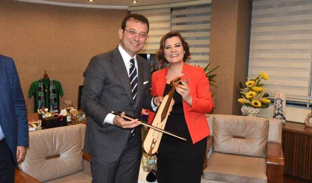''İzmit’in Dinmeyen Ekrem Ağrısı, Türkiye’ye Yayılıyor!''