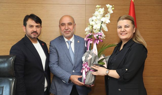 Hürriyet'ten  SP’ye hayırlı olsun ziyareti