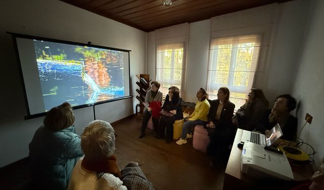İzmit’in Şiir Çınarı Ruşen Hakkı Anıldı