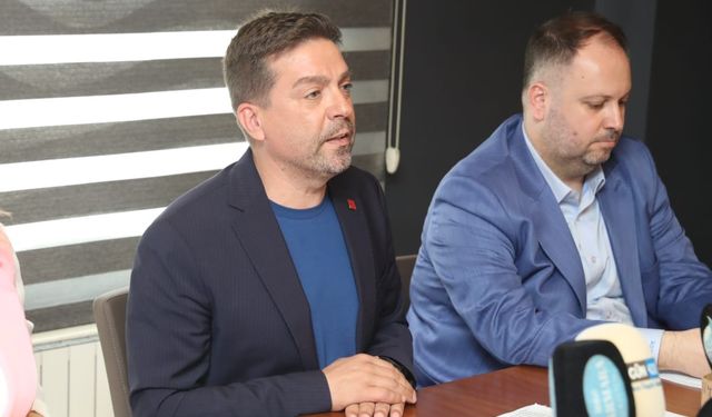 ''Büyükakın taş üstüne taş koyamadı!''