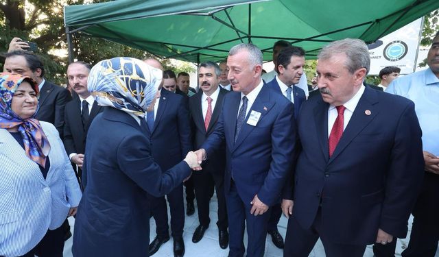 Büyükakın, Gümilcine’de Dr.Sadık Ahmet anmasına katıldı